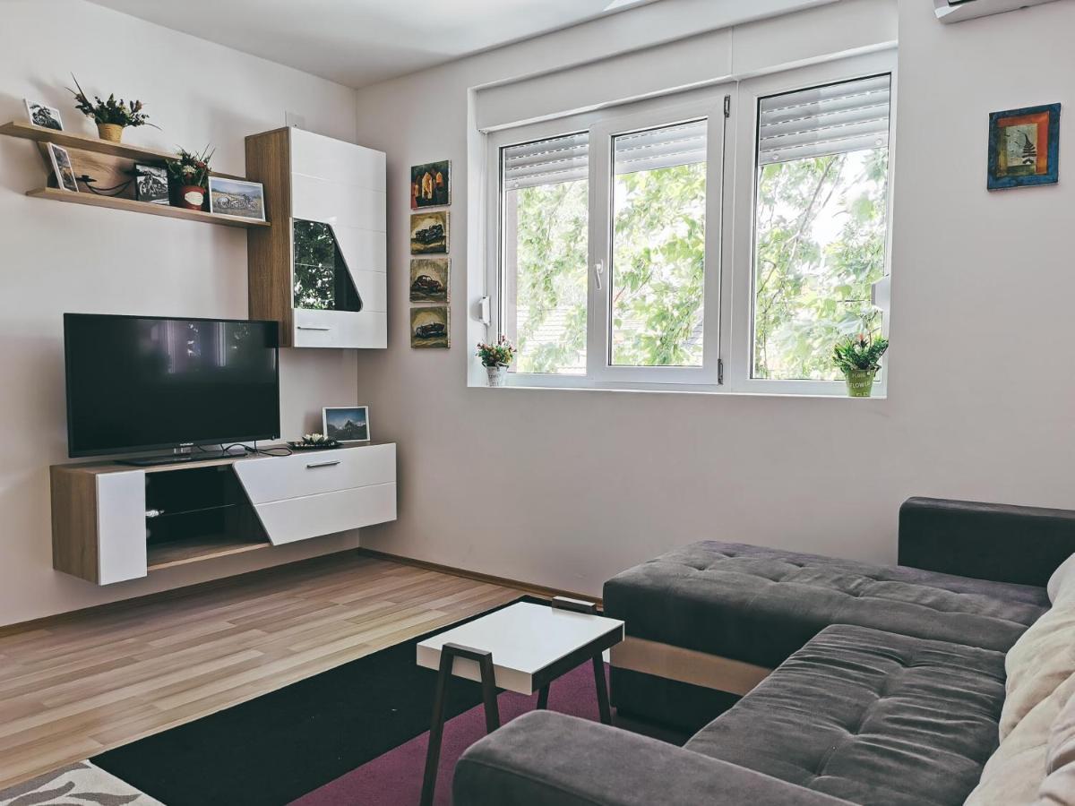 Cozy Corner Apartments - Free parking&Wi-fi Ćuprija Zewnętrze zdjęcie