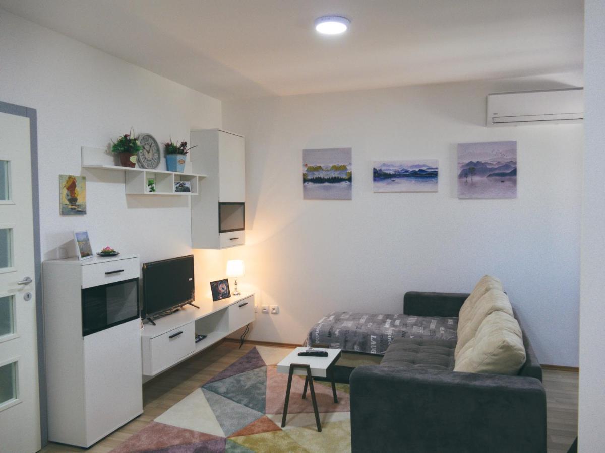 Cozy Corner Apartments - Free parking&Wi-fi Ćuprija Zewnętrze zdjęcie
