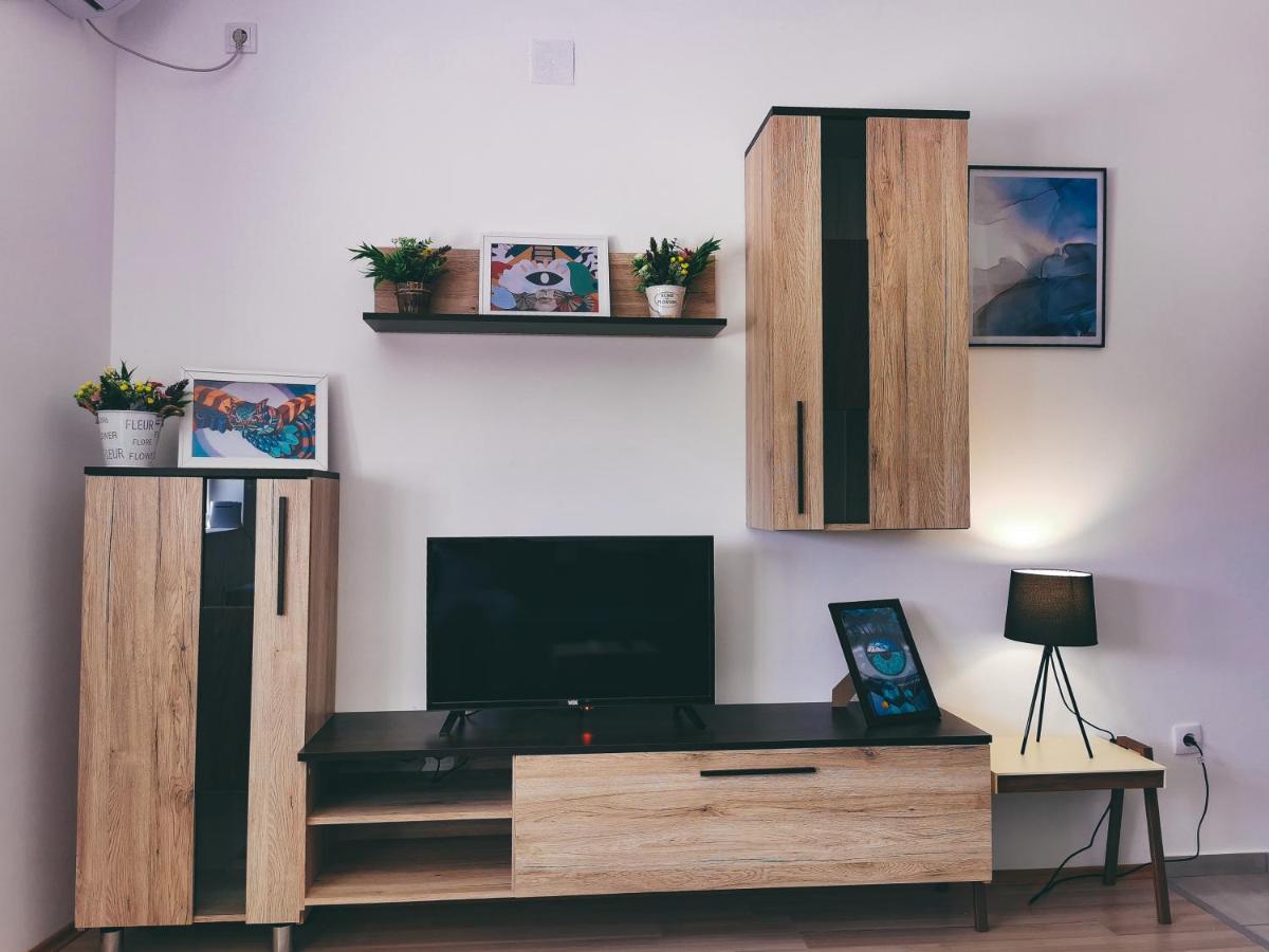 Cozy Corner Apartments - Free parking&Wi-fi Ćuprija Zewnętrze zdjęcie